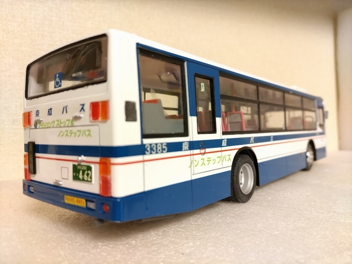アオシマ模型 1/32京成バス(三菱ふそうエアロスター)素人組立品
