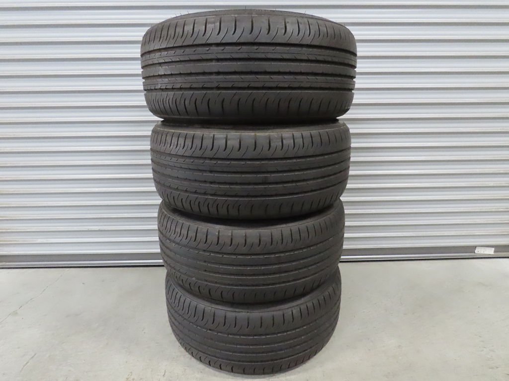  納車外し ダンロップ 225/40R18 スポーツマックス050 GRヤリス カローラスポーツ 2022年 4本 DUNLOP_2022 DUNLOP 225/40R18 88W SPORTMAXX050