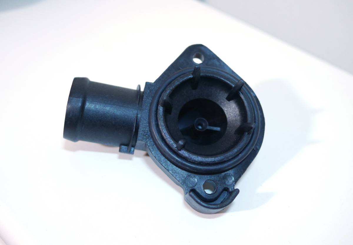  Compatible with Engine Coolant Thermostat w/Housing for  Volkswagen VW Polo Lupo 1.6L 032121111C : Automotive