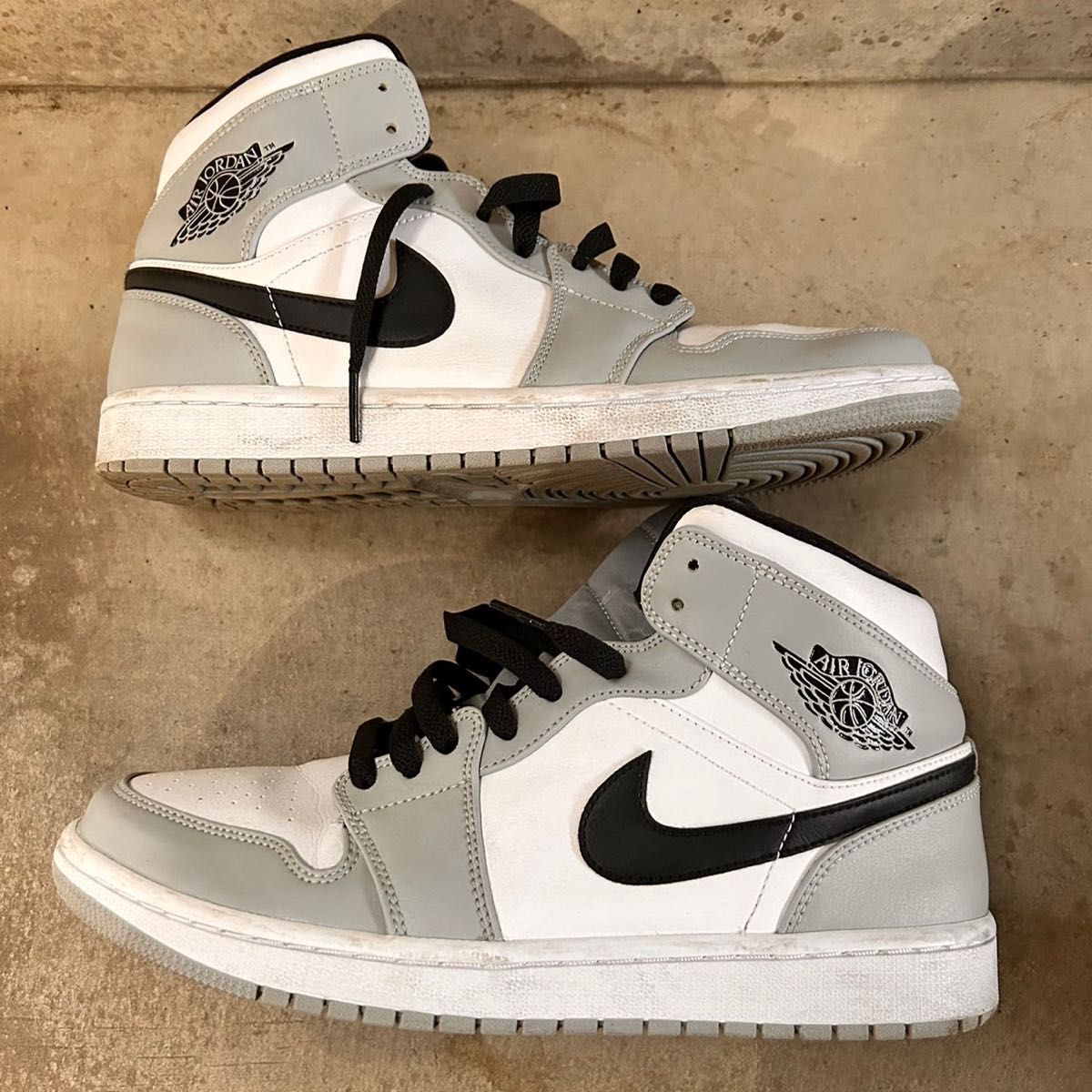 【大特価】Nike/ナイキ Air Jordan1 Mid "Light Smoke Grey/Black-White" 27cm 1
