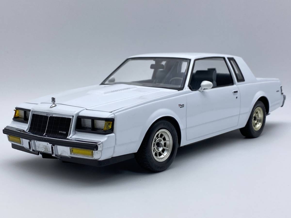 GMP T-TYPE LIMITED EDITION 1986 BUICK REGAL COUPE 1/18 ビュイック リーガル クーペ リミテッド エディション アメ車 ミニカー_画像1