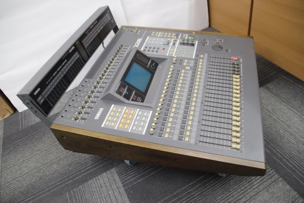 Yamaha ヤマハ 02R Digital Recording Cosole デジタルレコーディングコンソール (2030914)_画像3