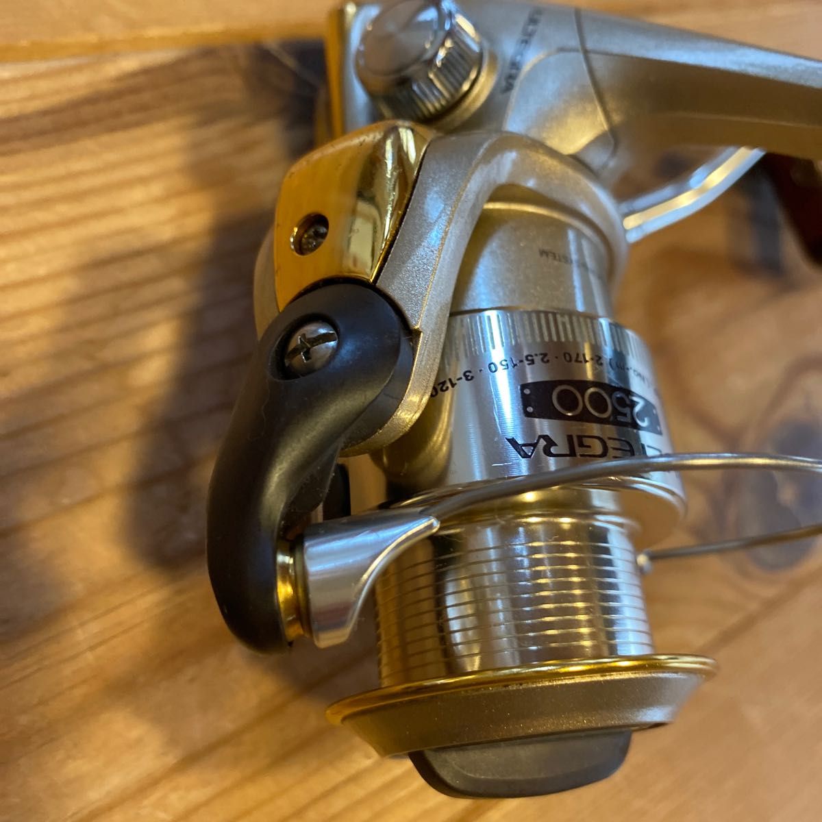 シマノ リール ULTEGRA 2500 回転良好品|Yahoo!フリマ(旧 シマノ リール ULTEGRA 2500 回転良好品|Yahoo!フリマ(旧