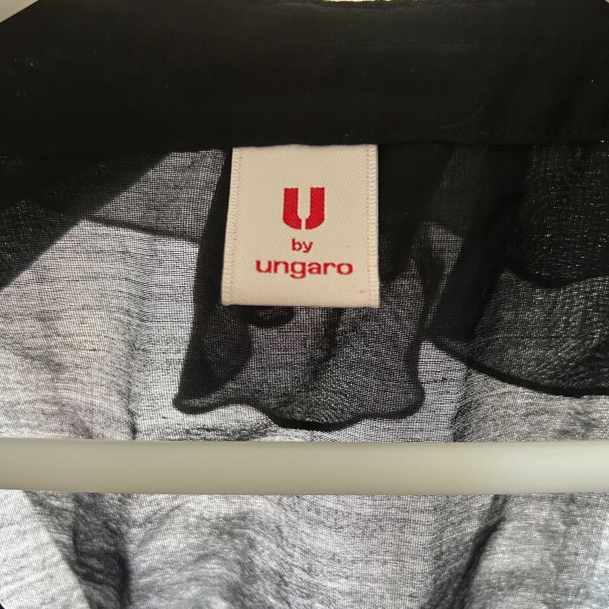 U by ungaro(ユーバイウンガロ)/シャツブラウス/レディース/ブラック