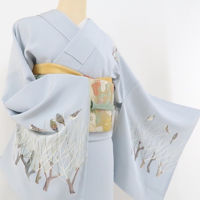 yu.saku2 beautiful goods .. author Tamura .... kimono . attaching thread attaching * one day off while doing tree ..... kind bird ..~ silk visit wear 1303