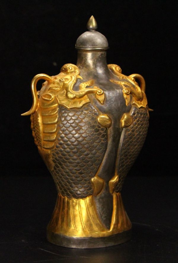 瓏】古銅鏨刻彫 塗金双魚瓶擺件 時代物 古置物擺件 銅器 中国古賞物