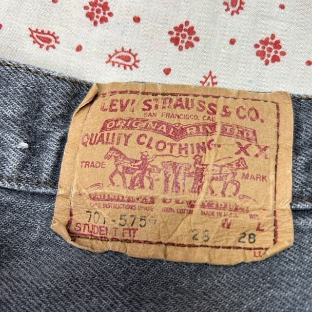 USA古着 80s USA製 Levis 701 先染め フェードブラックデニムパンツ STUDENT26 ヴィンテージ リーバイス 黒 XS～S  ダメージ グランジ●156