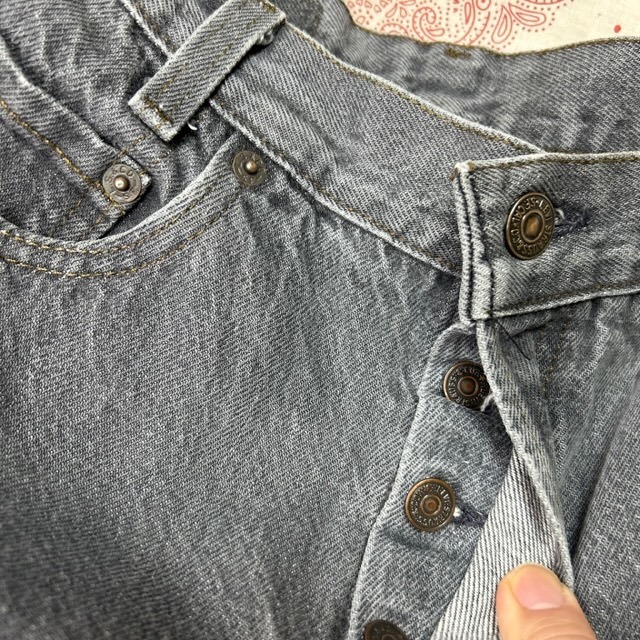 USA古着 80s USA製 Levis 701 先染め フェードブラックデニムパンツ STUDENT26 ヴィンテージ リーバイス 黒 XS～S  ダメージ グランジ●156