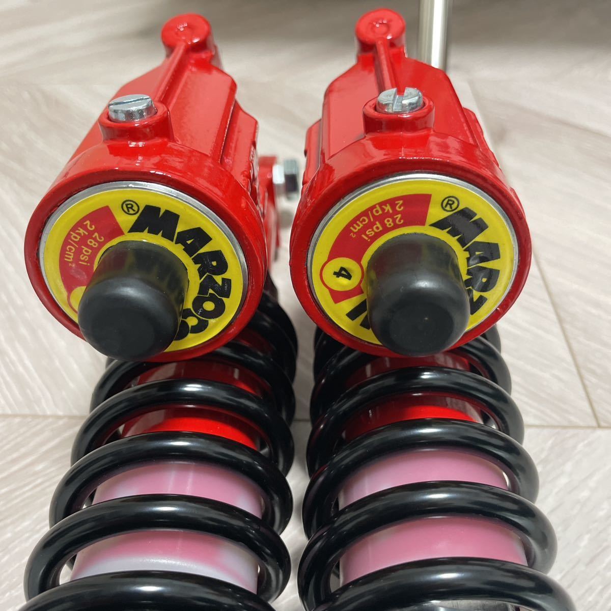 マルゾッキ本物 レストア済み 未使用 GS750 ストラーダ サス 335mm コ