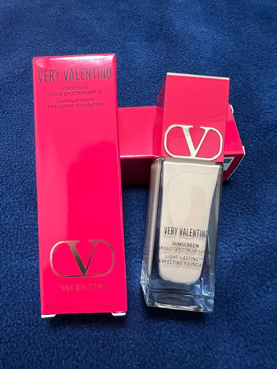 新品未使用　VALENTINO ベリーヴァレンティノ　リキッドファンデーション 25ml アメリカ