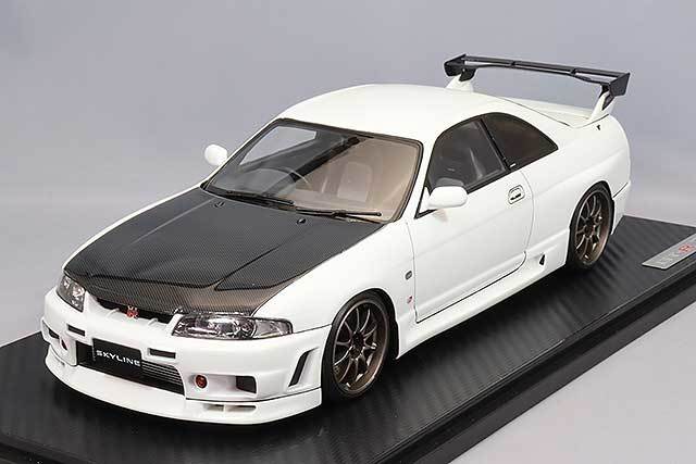 イグニッションモデル 1/18 日産 スカイライン GT-R (BCNR33) ホワイト