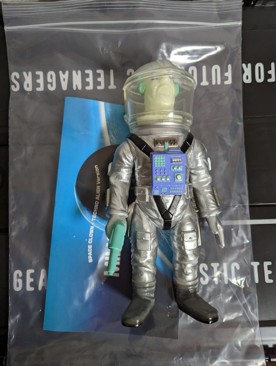 MILKBOYTOYS X YAMAKICHIYA 宇宙ピエロ(テクノエイリアン・バージョン