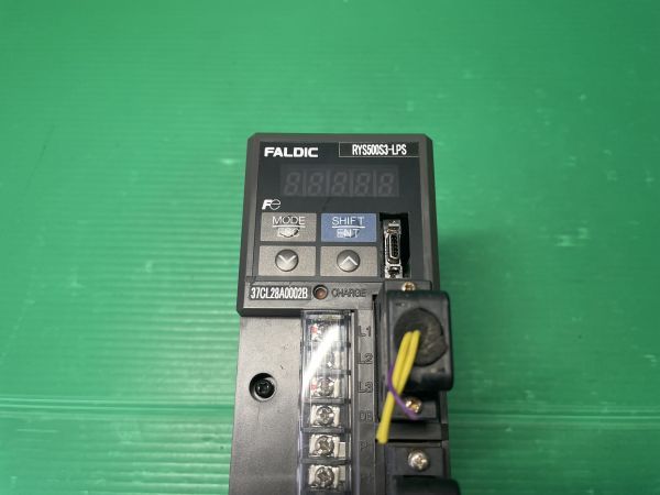 ◇美品◇【1041】FUJI RYS500S3-LPS SERVO DRIVER サーボドライバー　富士電機　【在庫1】_画像3