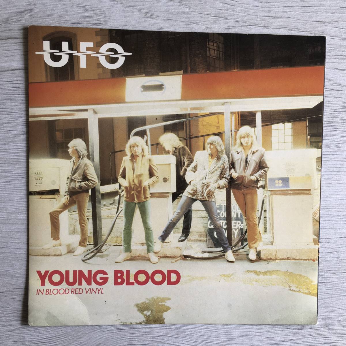 お得】 UFO YOUNG BLOOD UK盤