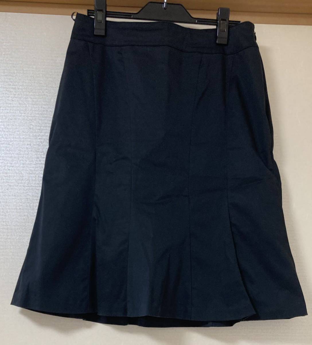 【日本製】アンナルナ、黒スーツ、11号、膝丈長さ、フォーマル_画像6