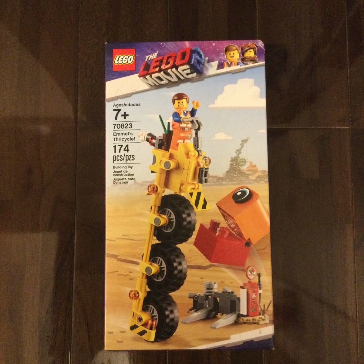 レゴ Lego エメットの三輪車 【レゴ の商品情報をアーカイブ公開 - オークファン（aucfan.com）
