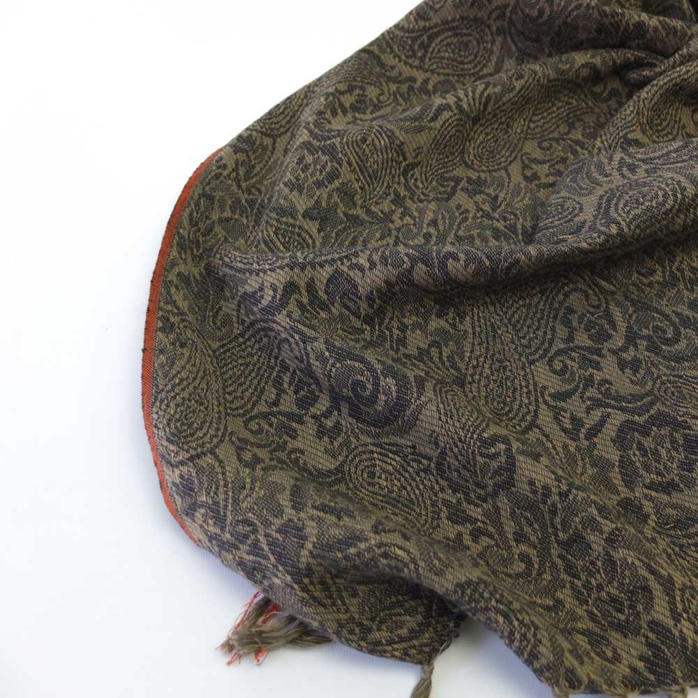 インド綿のジャガード織りストール　ペイズリー柄　180 x 55cm カーキ系_画像3