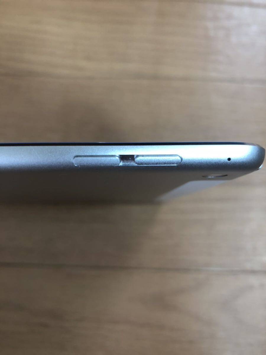 美品】iPad Air 2 64G Wi-Fi + Cellular 64GB docomo シルバー | www