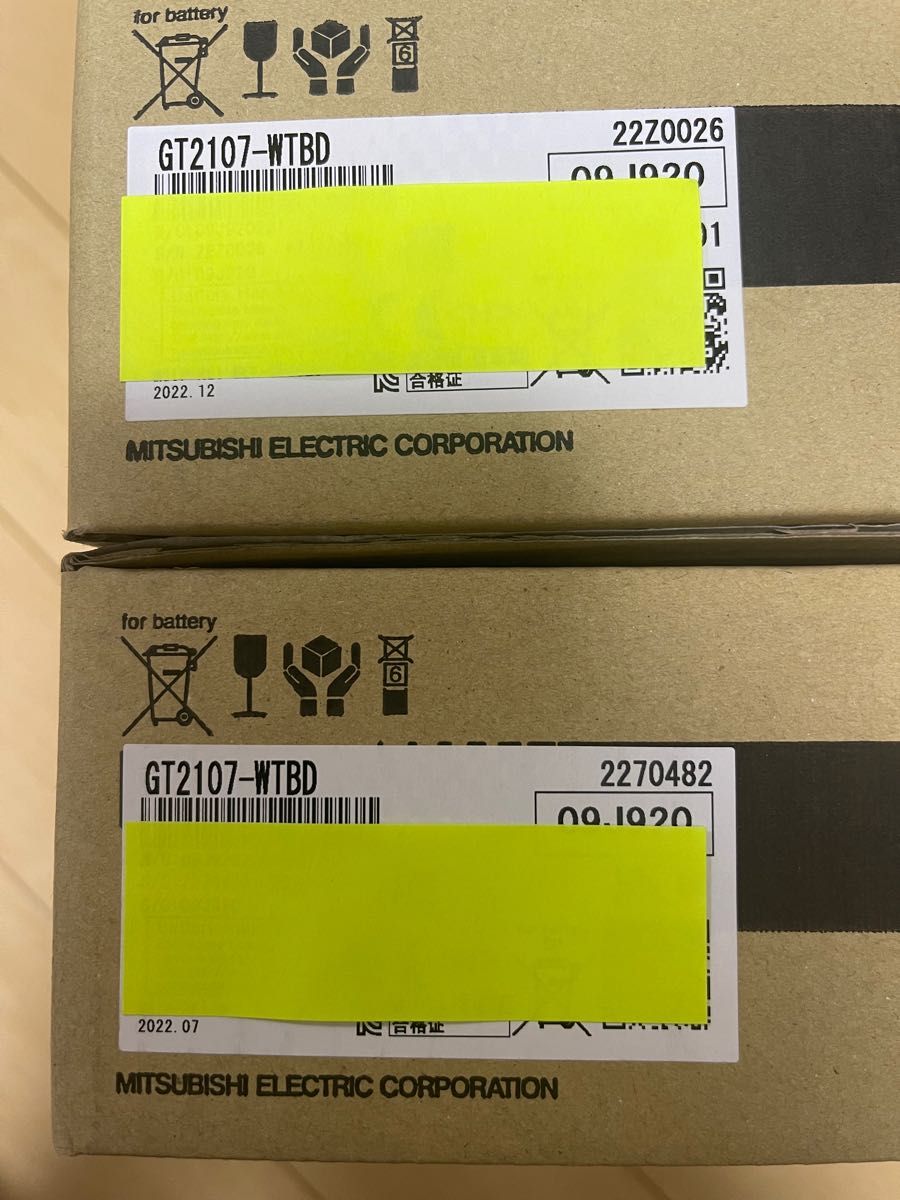 GT2107-WTBD タッチパネル 三菱電機 2個