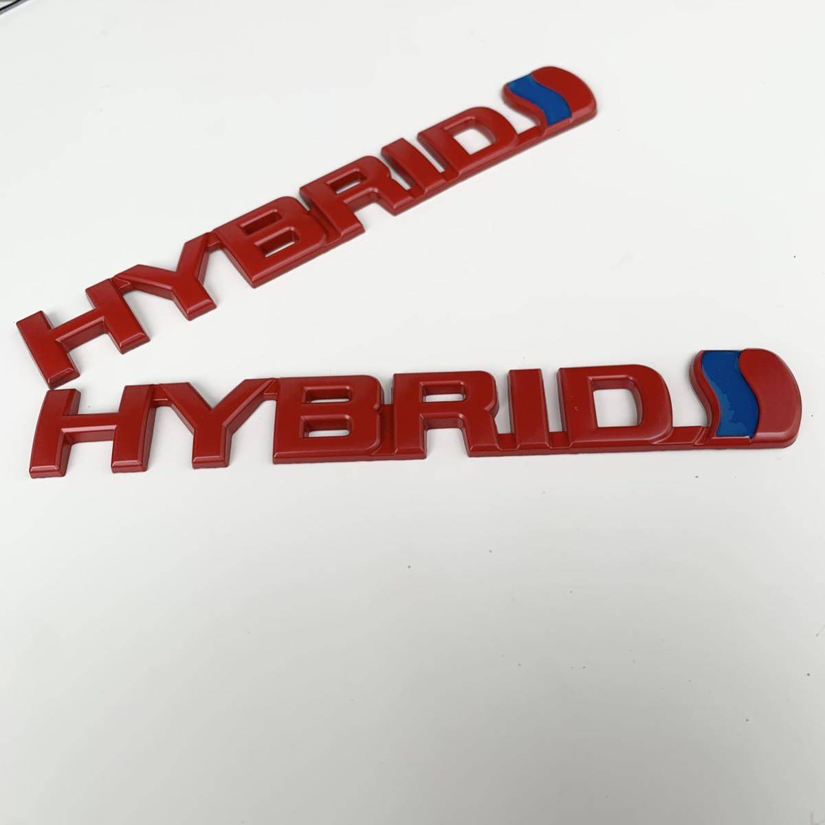 HYBRID エンブレム　2個セット　ドレスアップ 外観　ハイブリッド　赤　レッド_画像1