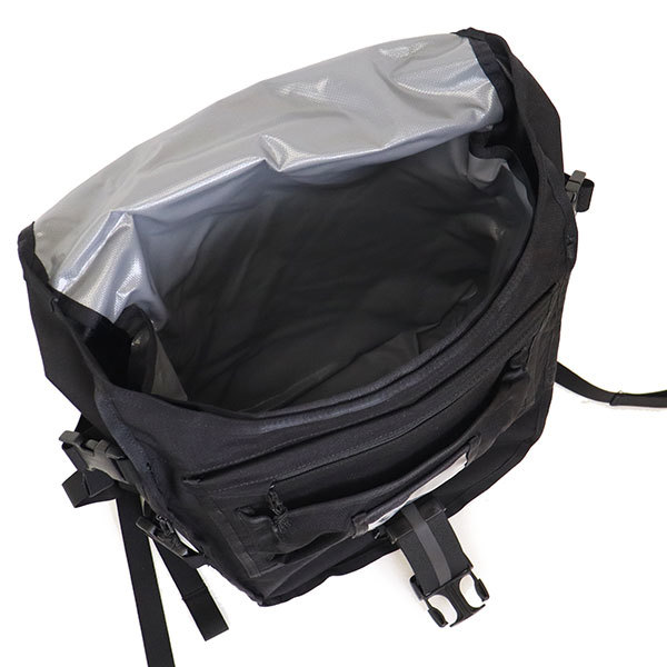 CHROME ( chrome ) BG333 WARSAW MEDIUM BACKPACKwaru car wa medium backpack BLACK CH321