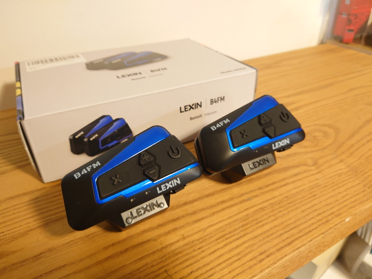 2台セット★LEXIN バイク インカム b4fm ★ FMラジオ Bluetooth 音楽再生★中古