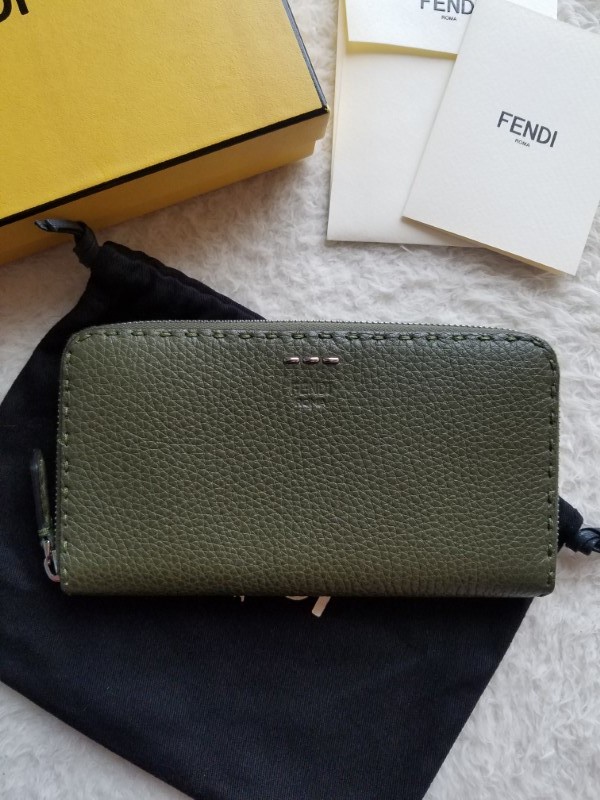 新品 FENDI フェンディ セレリア ジップ アラウンド 長財布 グリーン 7M0210 O72 F0PSW 入手困難_画像1