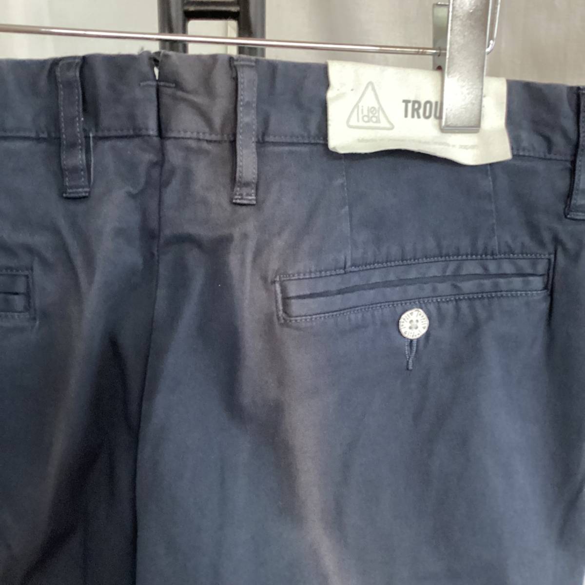 日焼け訳あり　lideal（リディアル） TROUSERS Parm スラックスパンツ ネイビー サイズ33（ウエスト約88cm） 定価税込25300円→2000円_画像1