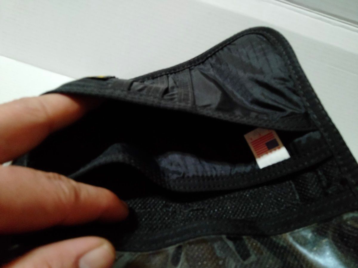 ブリーフィング　ビームス　グラミチ　トリプルコラボ　USA製　財布のみ　黒色　中古　入手困難　値下げ不可　ネコポス