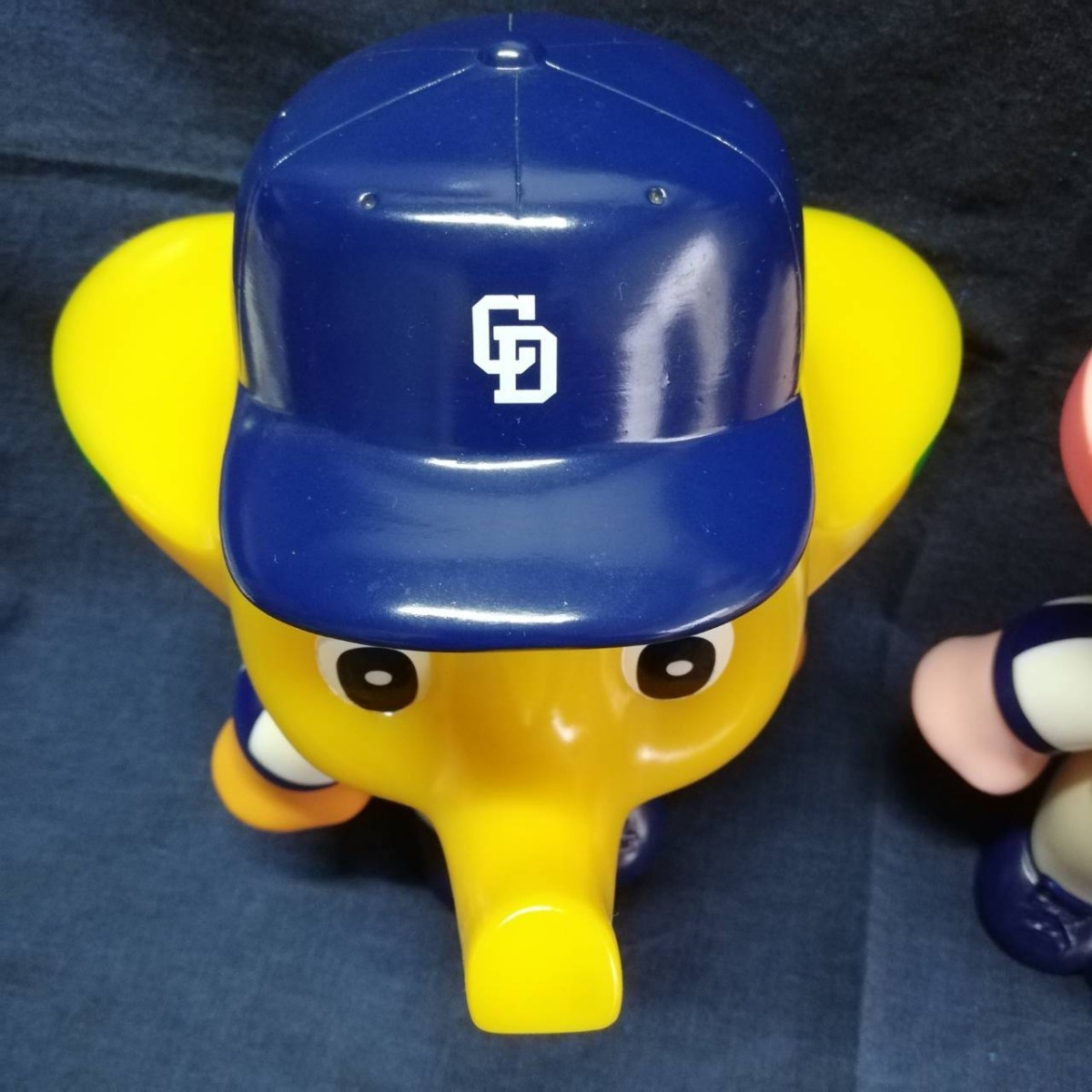 サトちゃん 貯金箱 中日ドラゴンズ 非売品 店頭用 昭和レトロ サトちゃん 貯金箱 中日ドラゴンズ 非売品 店頭用 昭和レトロ
