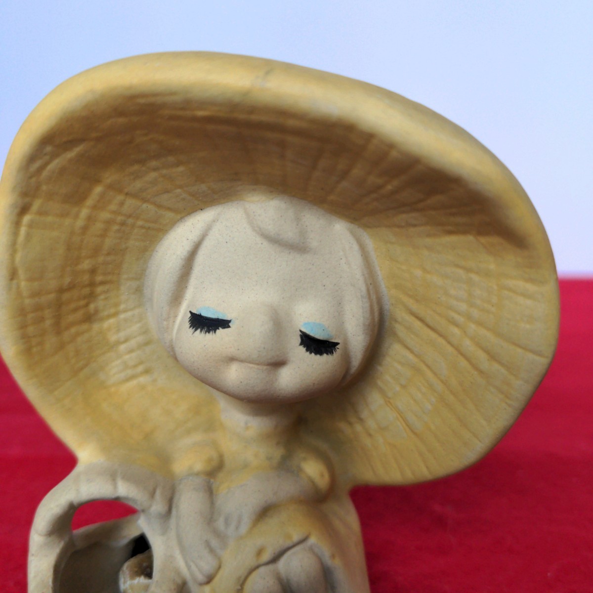 女の子の陶器フィギュア GIRL 昭和初期モデル SETO CRAFT K.K. Original 大きな帽子をかぶった女の子 陶器
