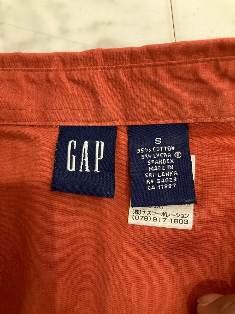 最終値下　GAP 半袖シャツキッズSサイズ