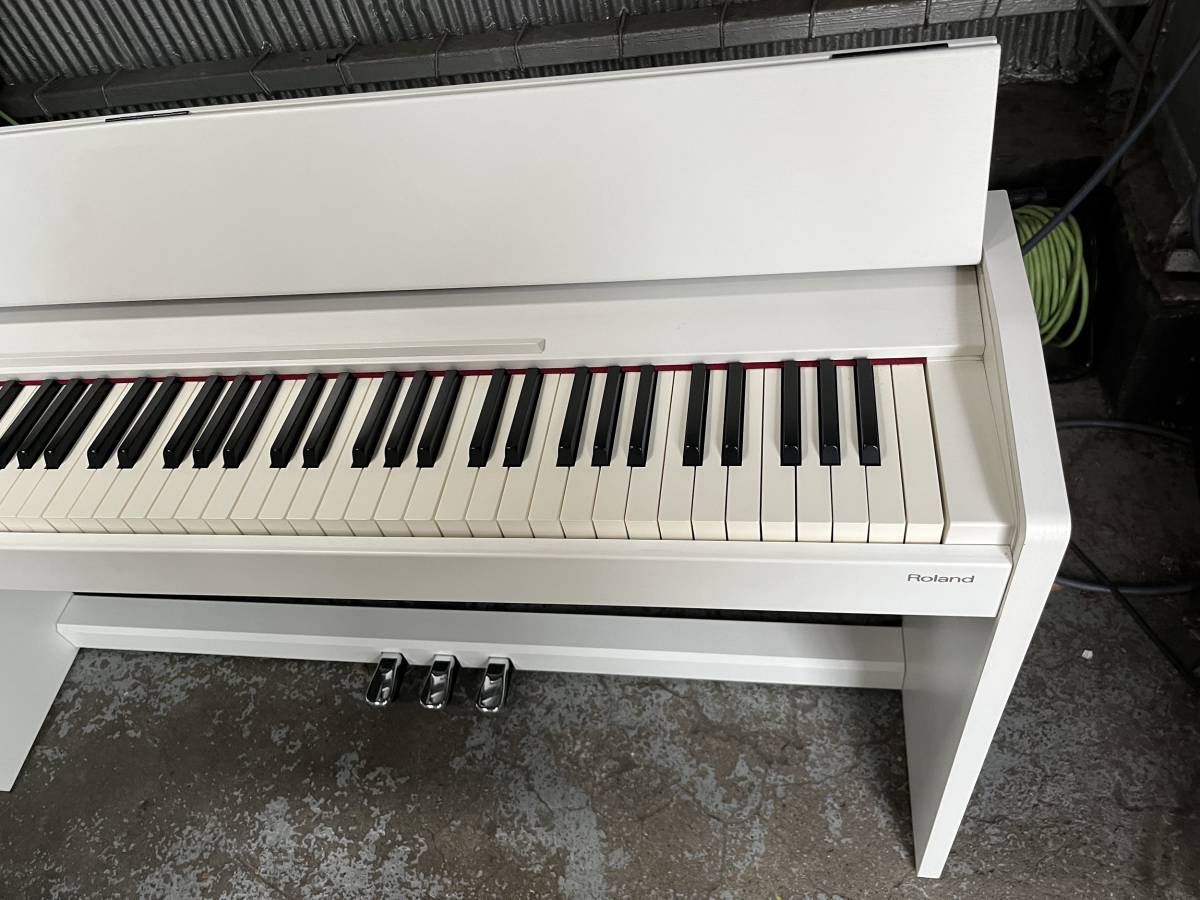 フルセット! Roland F-130R 電子ピアノ! 極上イタリア製