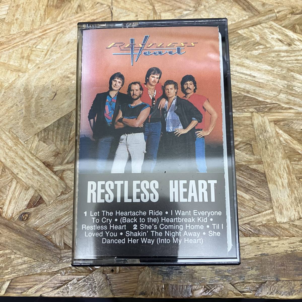 シ ROCK,POPS RESTLESS HEART アルバム TAPE 中古品_画像1