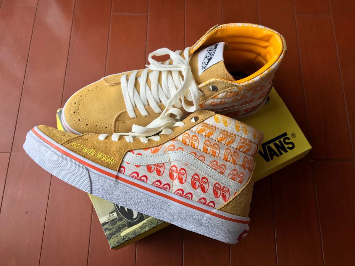 VANS MOONEYES V38CL MOON SK8-HI 0001