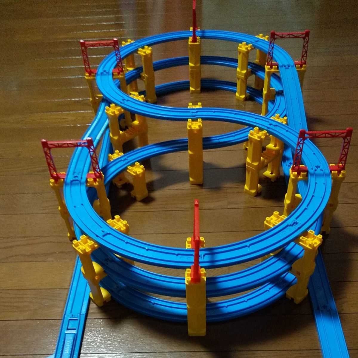 プラレール 3階建て 2車両同時走行 無限ループ タワー コース プラレール 3階建て 2車両同時走行 無限ループ タワー コース