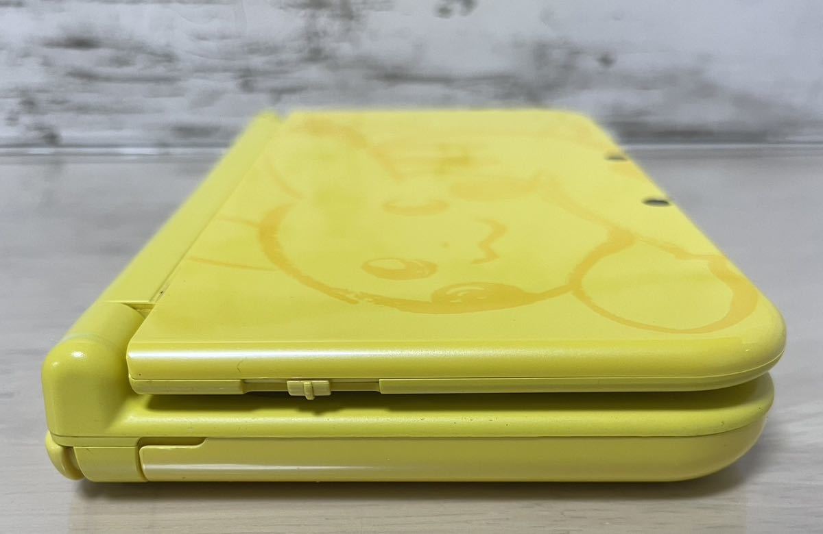 [ beautiful goods ]New Nintendo 3DS LL Pikachu [ yellow ] box attaching 