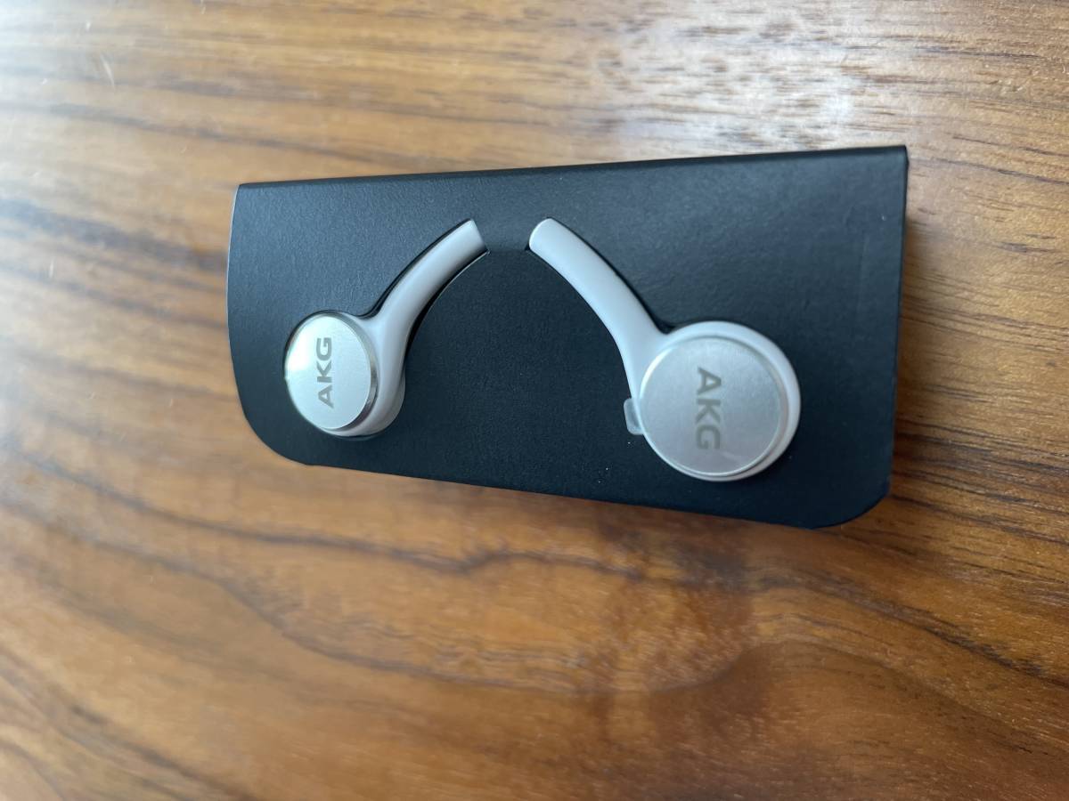 流行のアイテム 未使用 AKG イヤホン EO-IG955 GH59-14984A Galaxy