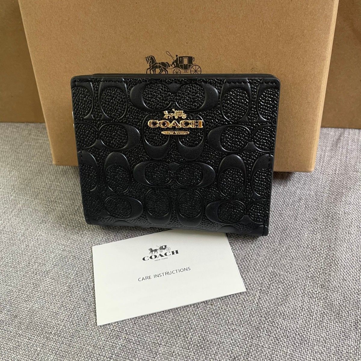 COACH 二つ折り財布 エンボス加工 スモールウォレット ブラック C