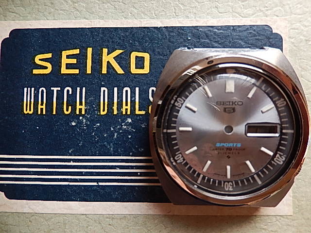 ＜デッド・SEIKO時計ケース＞セイコー・ファイブ・文字盤付きステンケース・竜頭付き