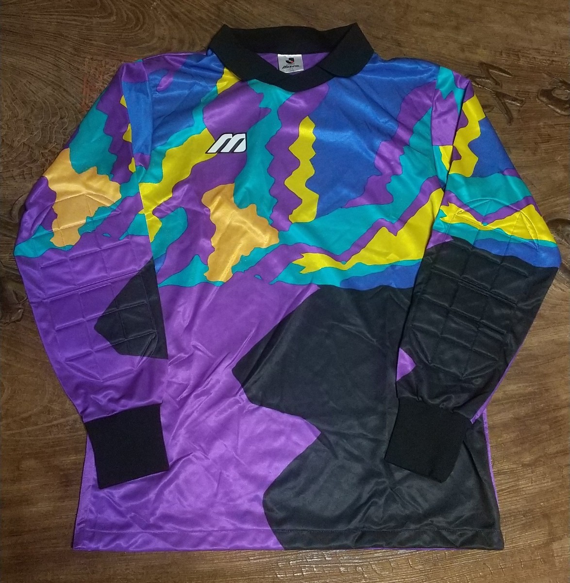 値下げ交渉 1993年 ヴェルディ川崎 型 ゴールキーパーシャツ 値下げ交渉 1993年 ヴェルディ川崎 型 ゴールキーパーシャツ