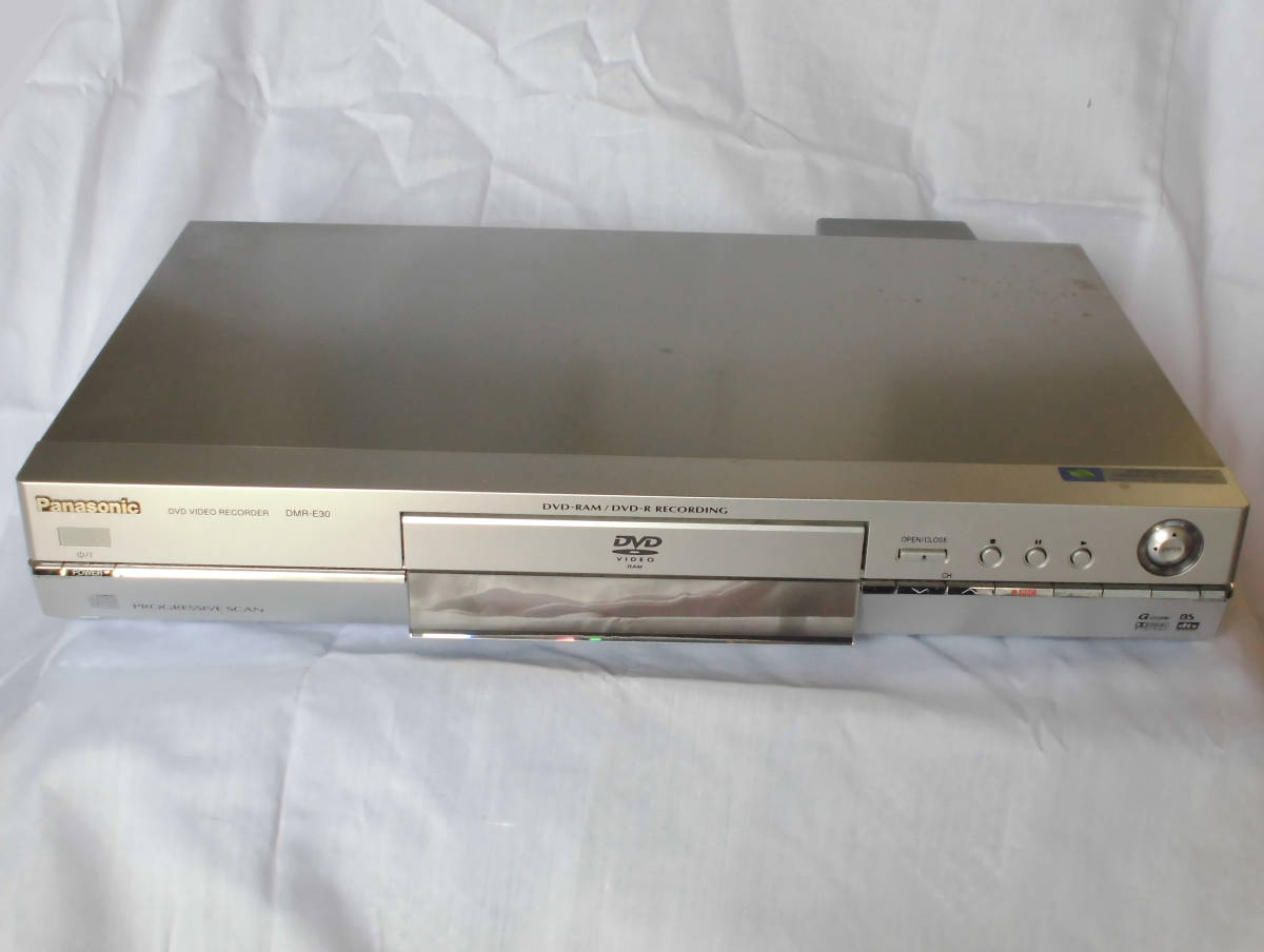 パナソニック　DVDビデオレコーダー　DMR-E30　ジャンク品