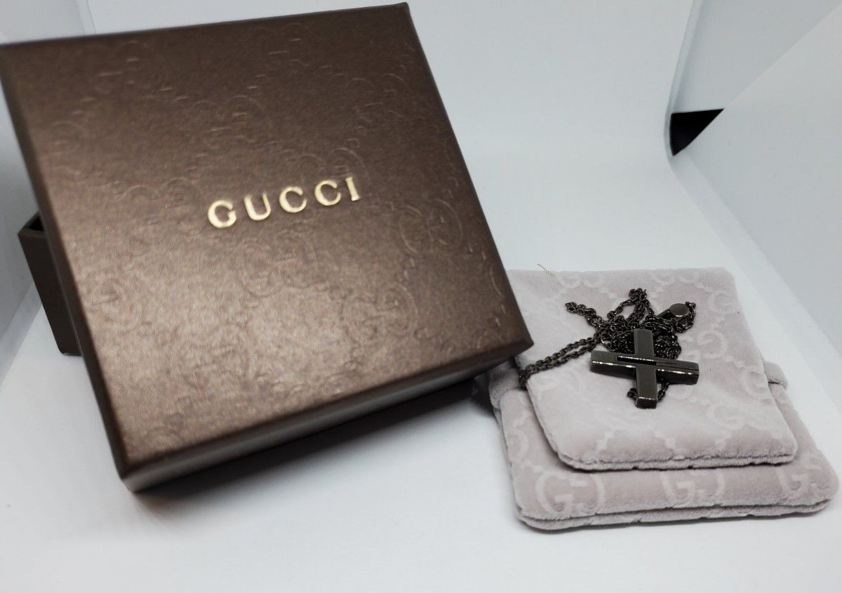 レア廃盤品】GUCCI クロス カットアウトG チェーンネックレス ブラック