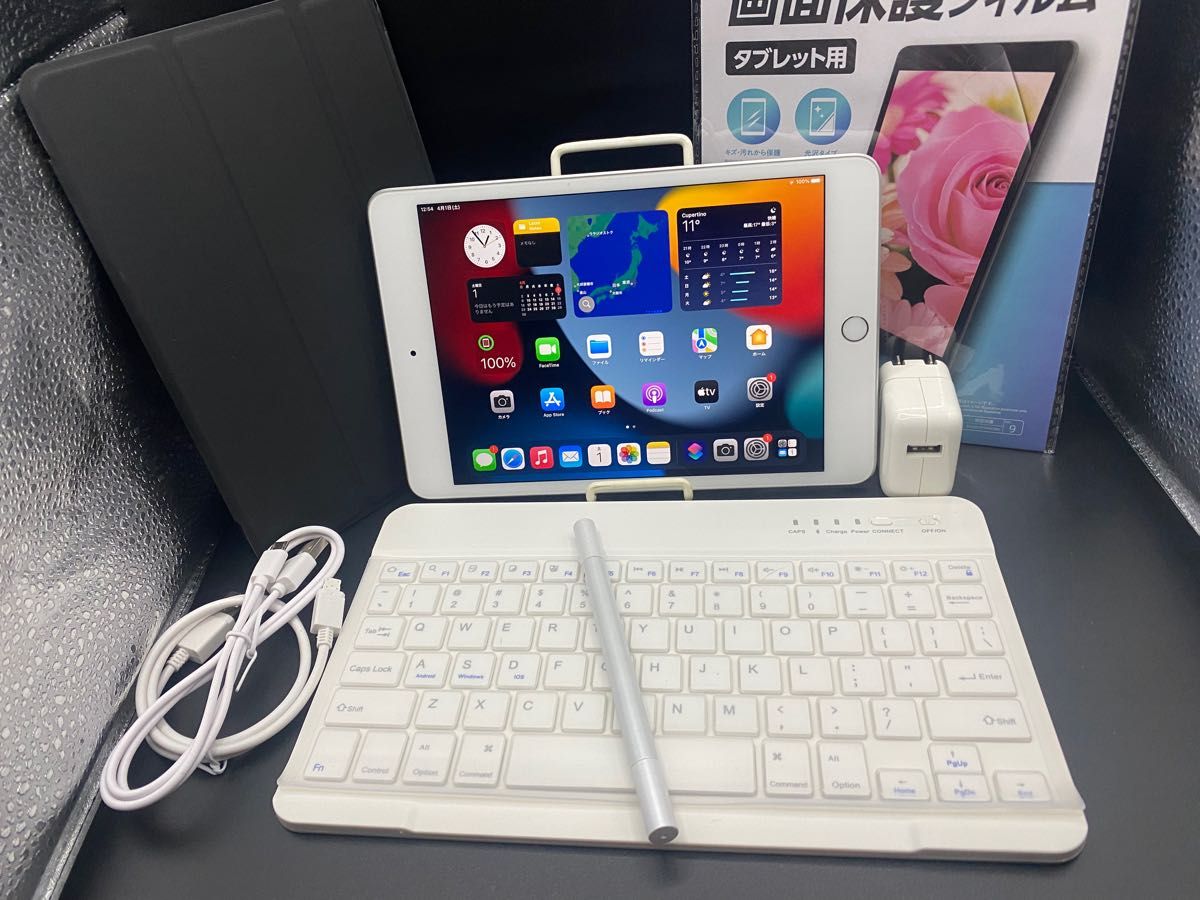 お取り寄せ】 iPod 充電器 送料無料☆美品97%ipadmini5キーボード