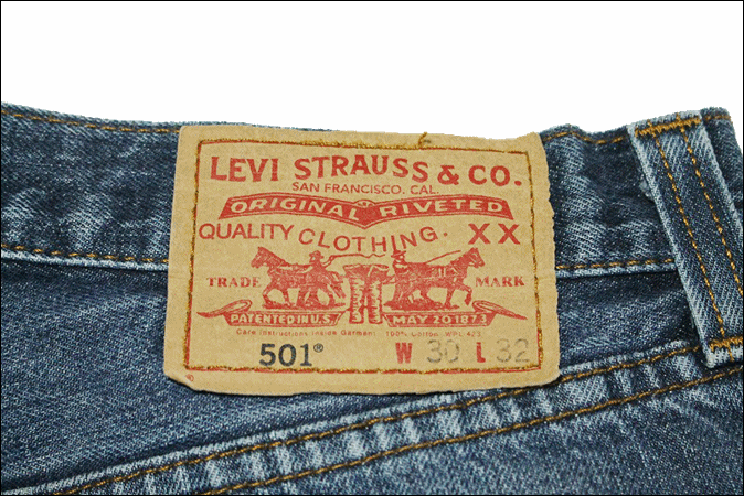 【W30L32】 Levi's リーバイス 501 デニム ヒゲ ジーンズ スリランカ製 ビンテージ ヴィンテージ USA 古着 オールド EA372_画像9