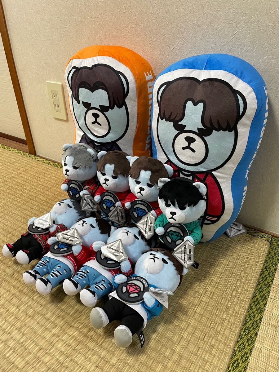 krunk×treasure ぬいぐるみ クッション 10個