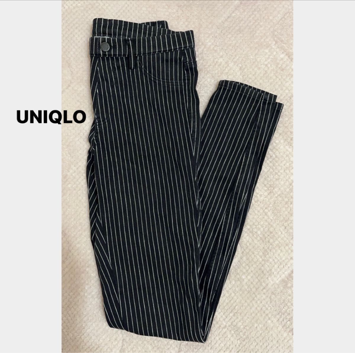 UNIQLO☆ストライプスキニーパンツ ブラック
