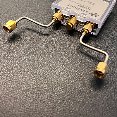 キーサイトKeysight N5380B InfiniiMax II 差動SMAアダプタ 12 GHz キーサイトKeysight N5380B InfiniiMax II 差動SMAアダプタ 12 GHz