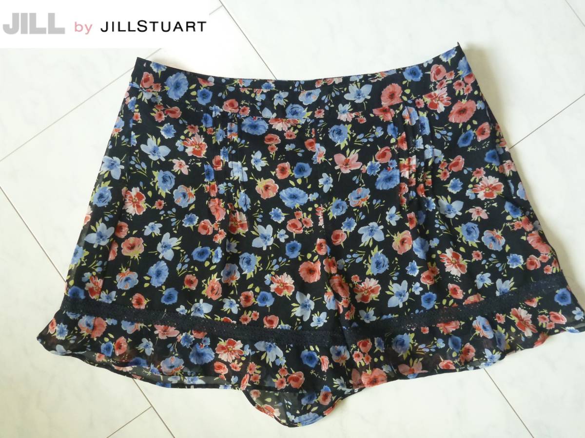 美品　JILL by JILLSTUART(ジルバイジルスチュアート)★ 黒×花柄　ショートパンツ　S_画像1