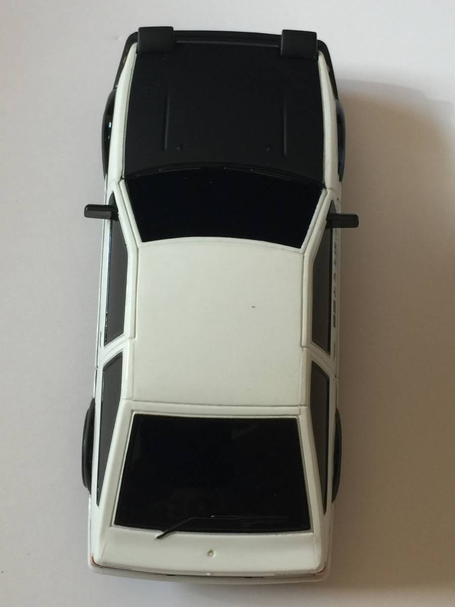 頭文字(イニシャル)D ラジコン・PROJECT・D02 AE86トレノ 黒ボンネット